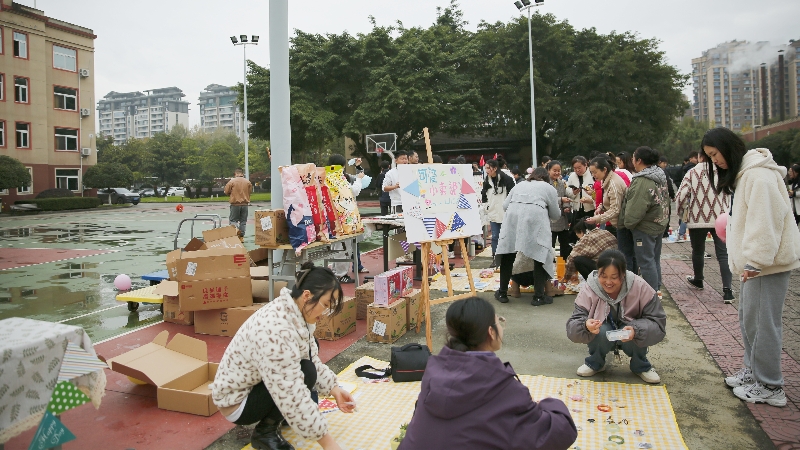 文化周|共享閑置，“集市”行樂，四川海蓉開展愛心集市公益活動